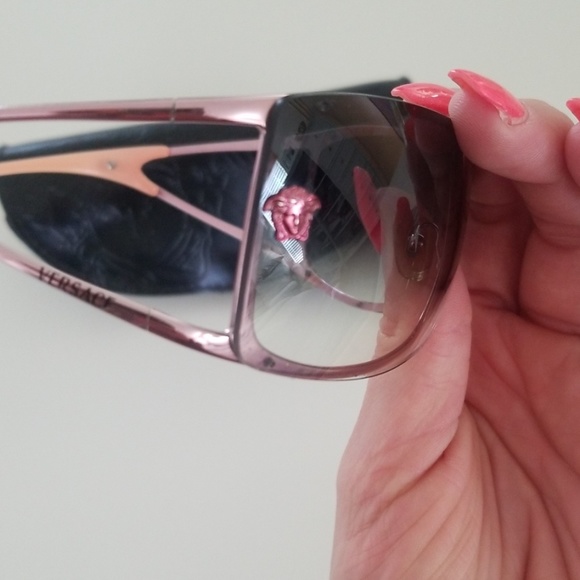 Versace sunglasses - Picture 4 of 5